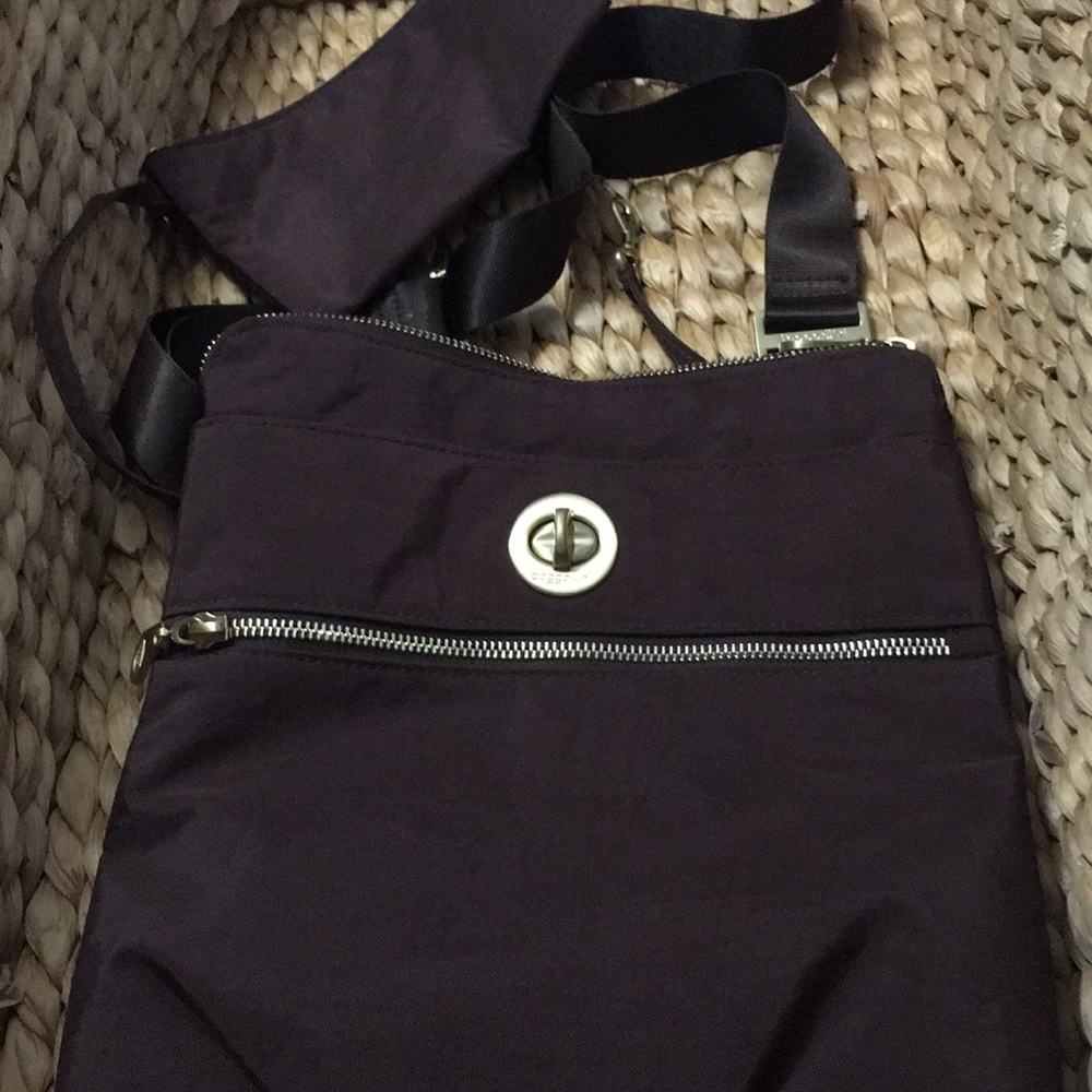 BAGGALINI CROSSBODY PURSE WITH KEY CHAIN/COINPURSE